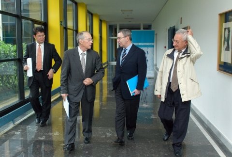 	Valores da Administraci&oacute;n P&uacute;blica e os seus funcionarios P&uacute;blicos (1) - I Foro sobre Empleo Público